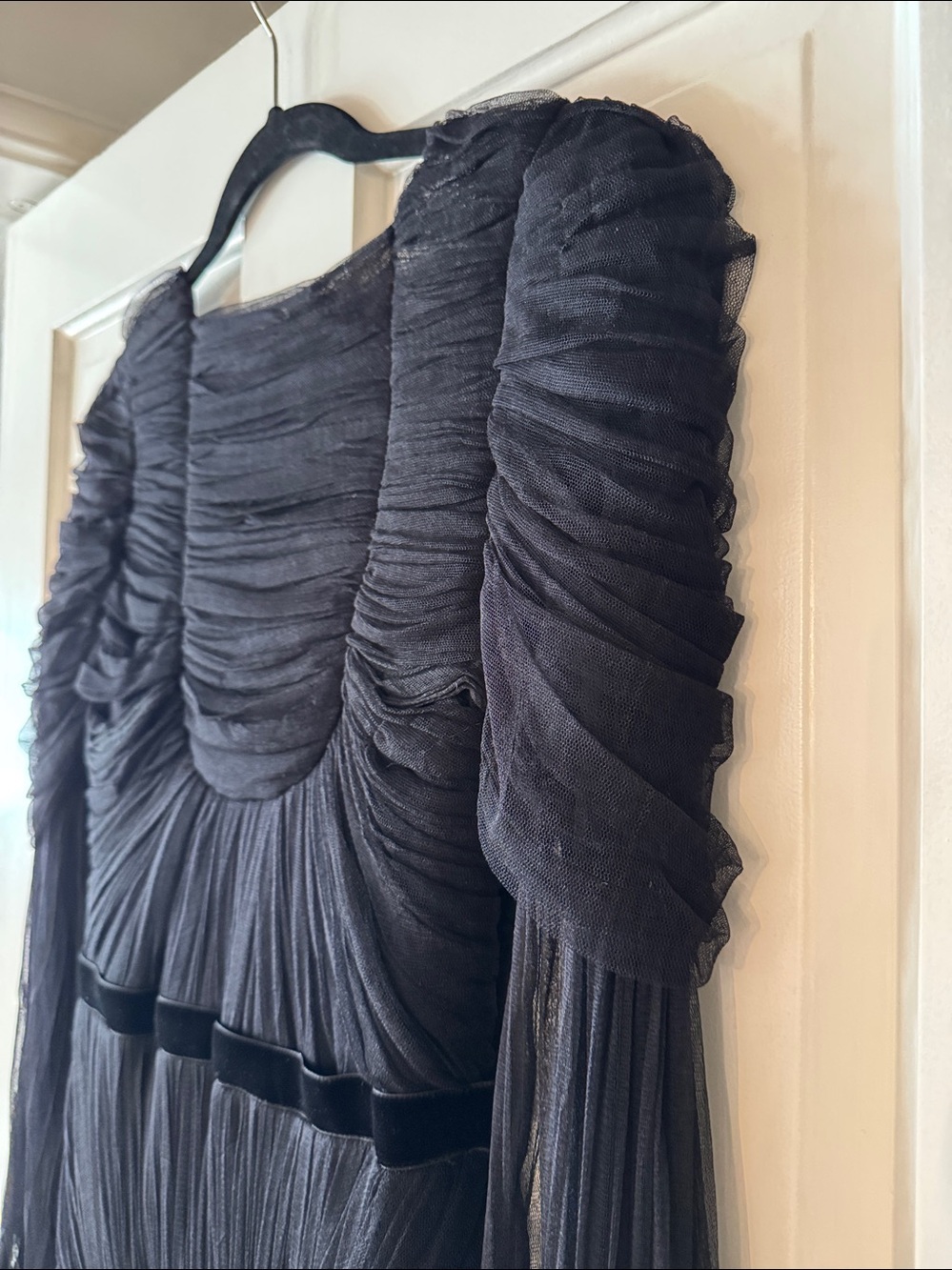 Tom Ford Black Ruched Long-Sleeve Midi Dress - Picture 9 of 16
